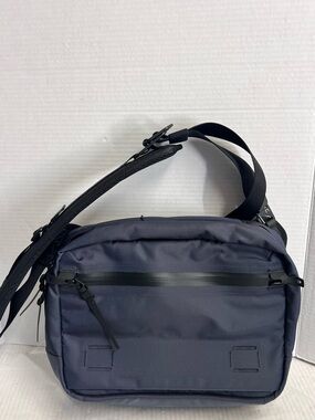 Black Ember Grip Sling Slate Blue 9L